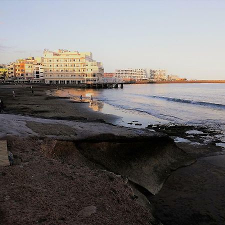 Alquilaencanarias El Medano Sotavento, Great Terrace And Beach Bagian luar foto